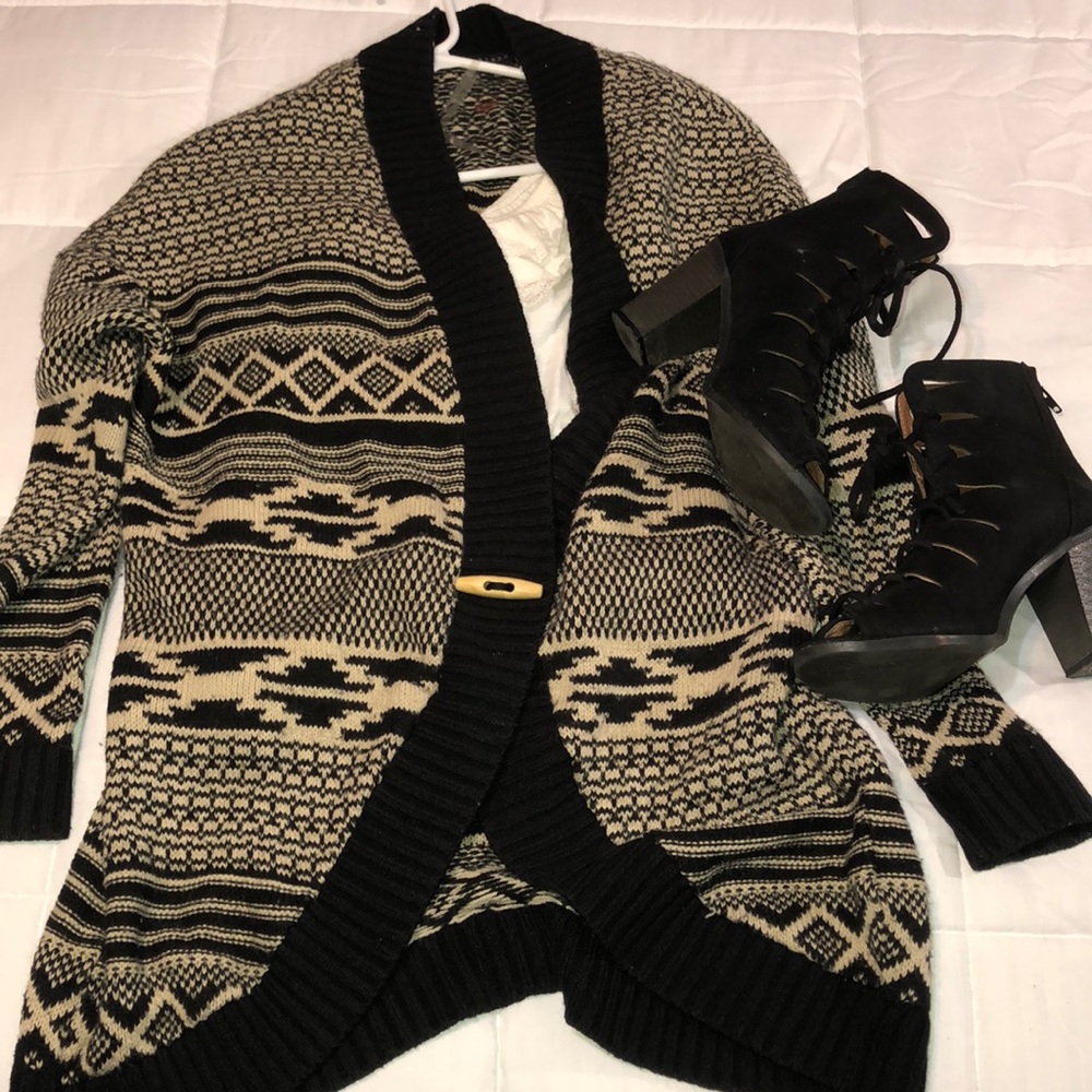 Cardigan - Picture 2 of 2